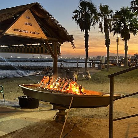 La Casa De La Playa Apartment Malaga Ngoại thất bức ảnh